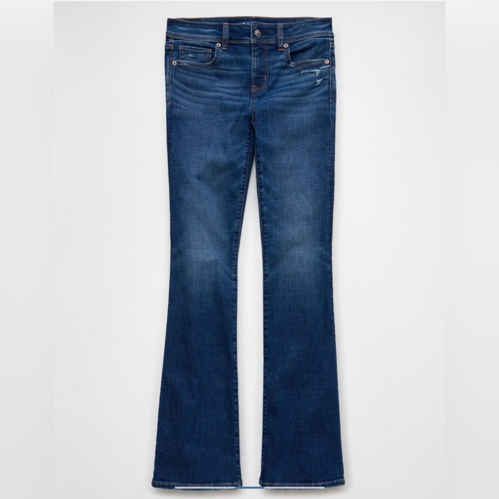 AE Next Level Low-Rise Kick
Bootcut Jean
